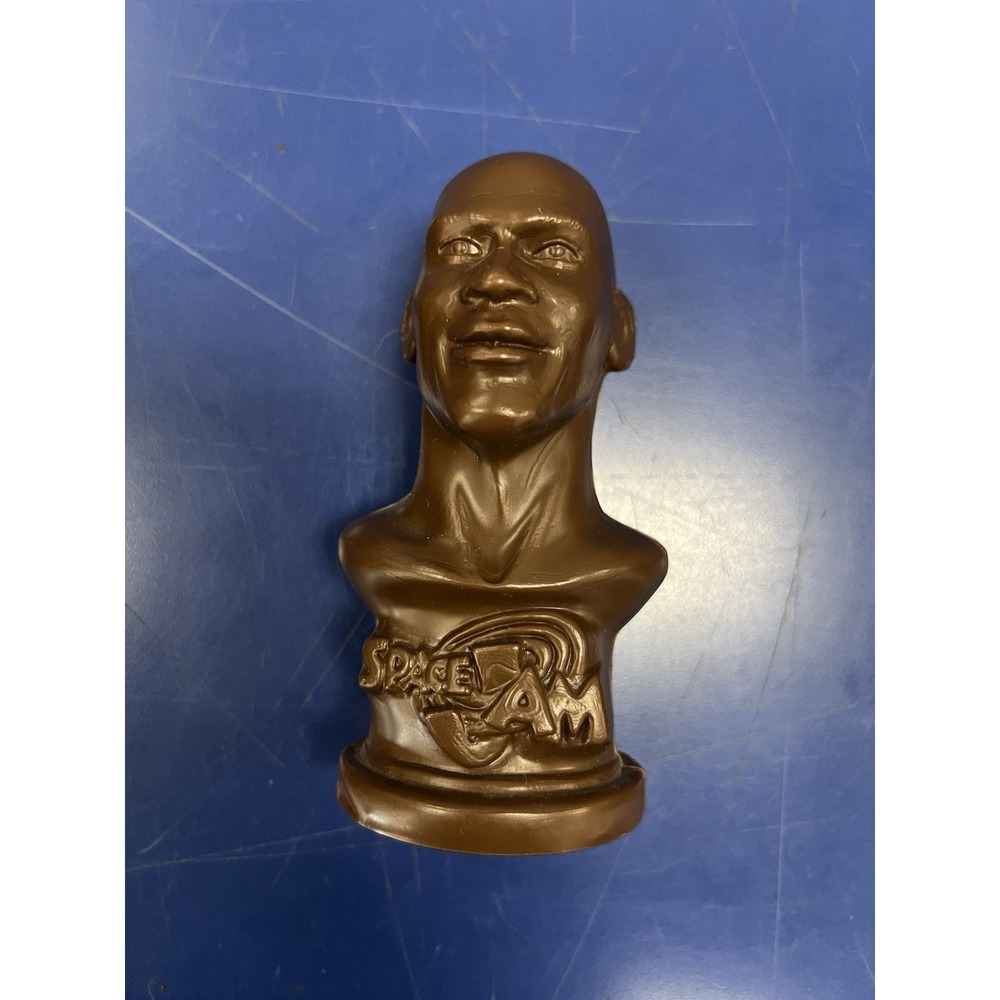 1996 Space Jam Michael Jordan Trophy Treatsโ Basketball Gumballs NEW SEALED